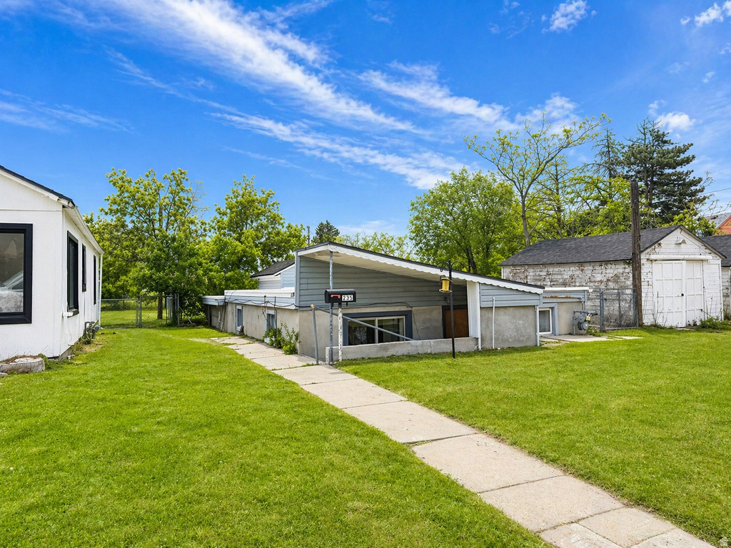 233 N 2ND ST Tooele, UT 84074