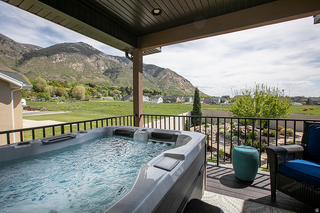 909 E 2050 N North Ogden, UT 84414
