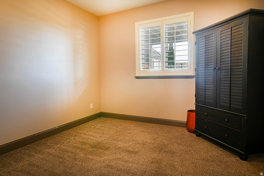 909 E 2050 N North Ogden, UT 84414