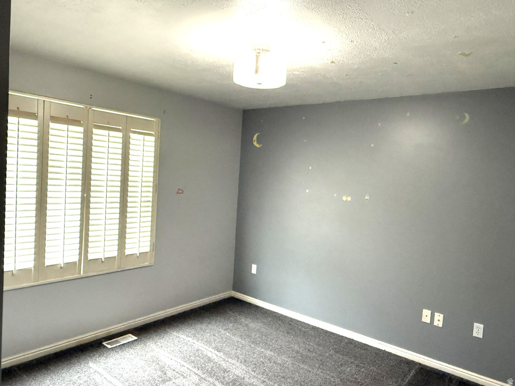 5566 S 3200 W Roy, UT 84067