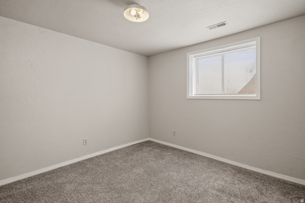 337 N MAIN ST Central Valley, UT 84754