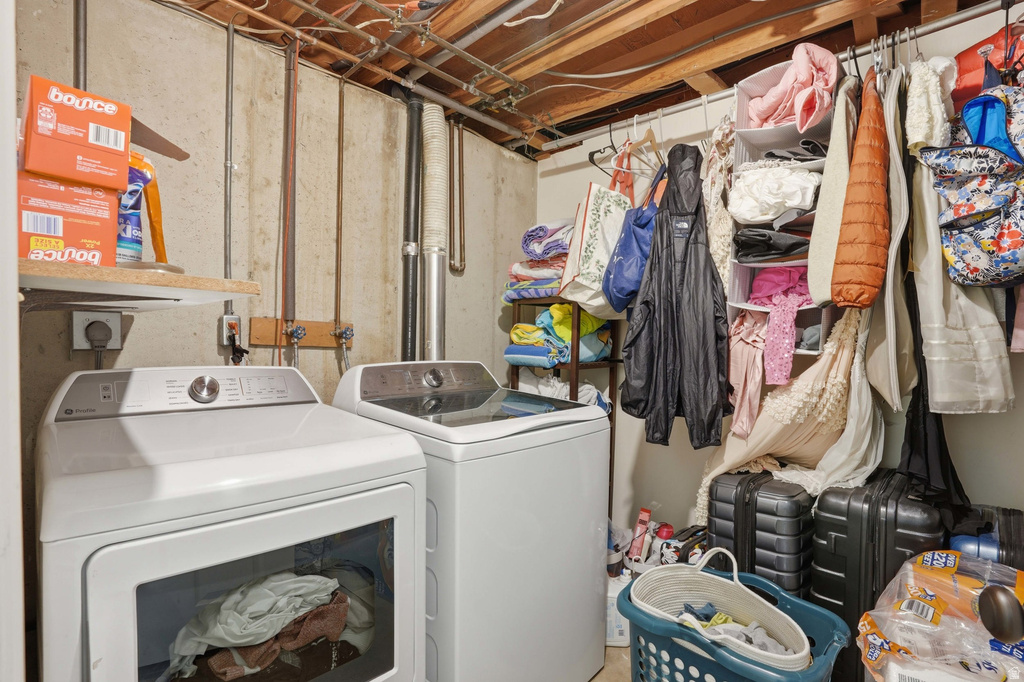 1630 E NAVAJO Ogden, UT 84403