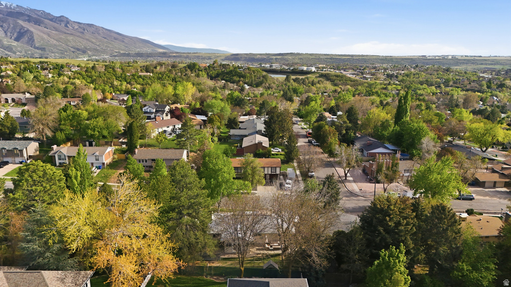 1630 E NAVAJO Ogden, UT 84403