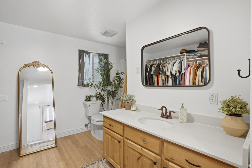 1630 E NAVAJO Ogden, UT 84403