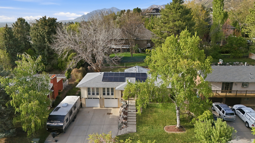 1630 E NAVAJO Ogden, UT 84403