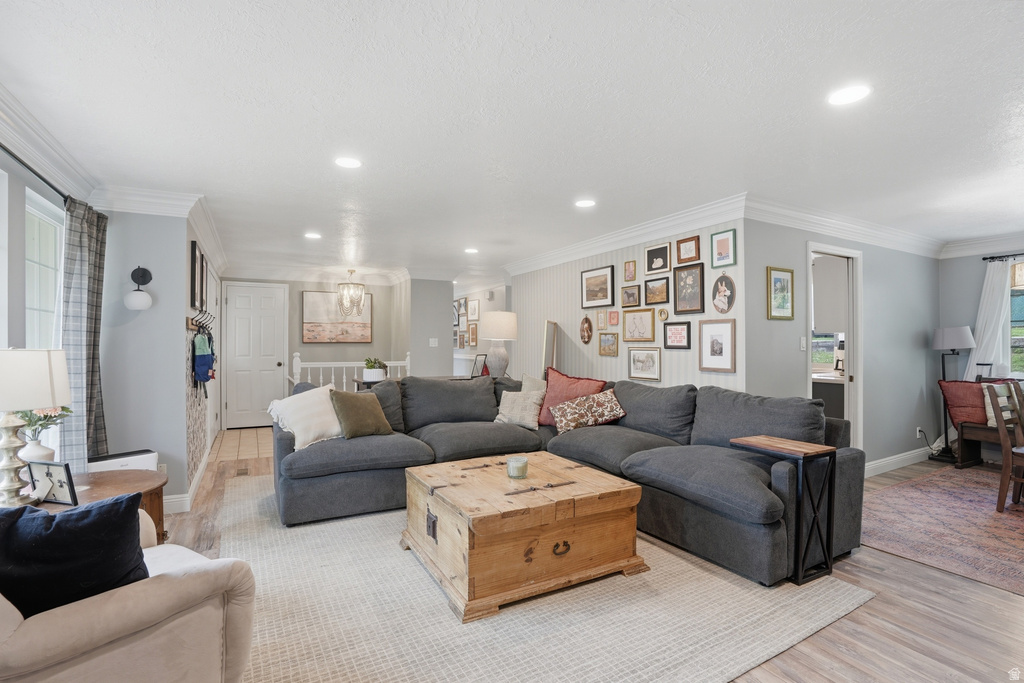 1630 E NAVAJO Ogden, UT 84403