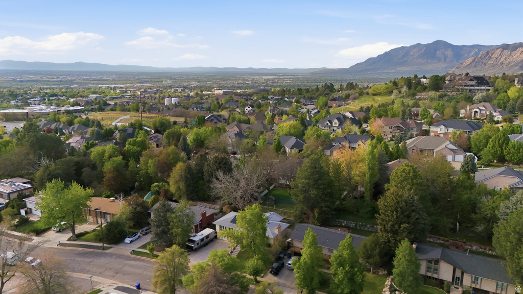 1630 E NAVAJO Ogden, UT 84403