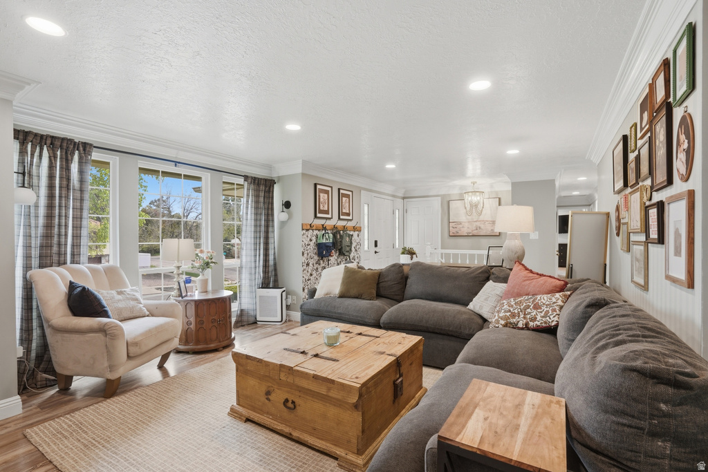 1630 E NAVAJO Ogden, UT 84403