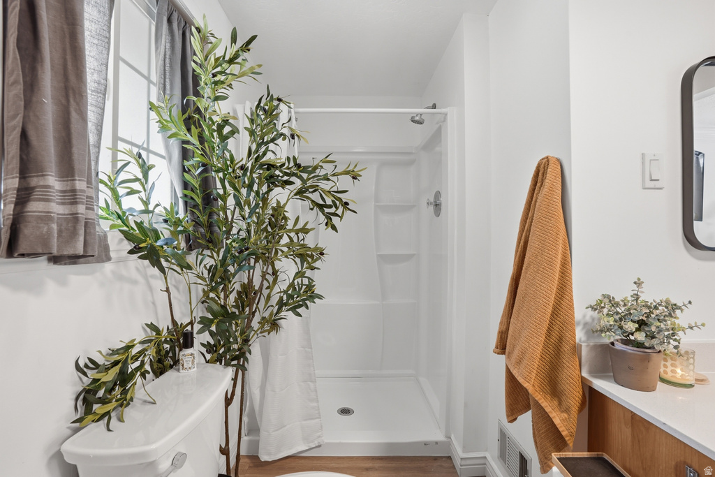 1630 E NAVAJO Ogden, UT 84403