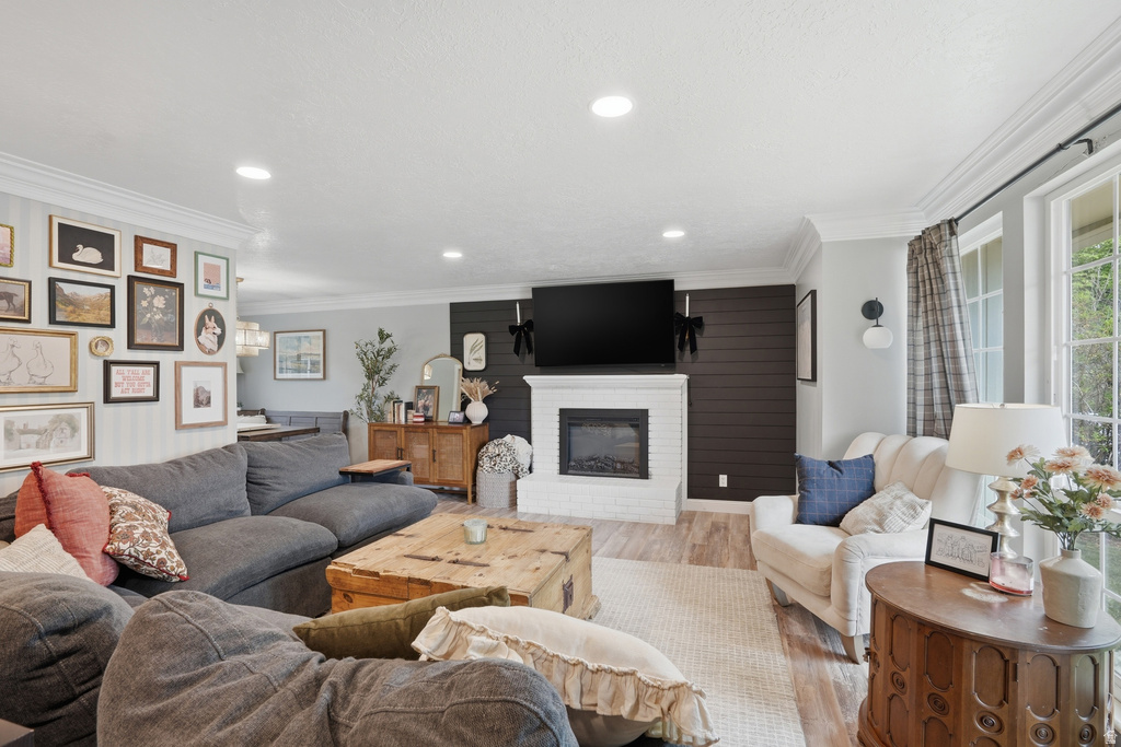 1630 E NAVAJO Ogden, UT 84403