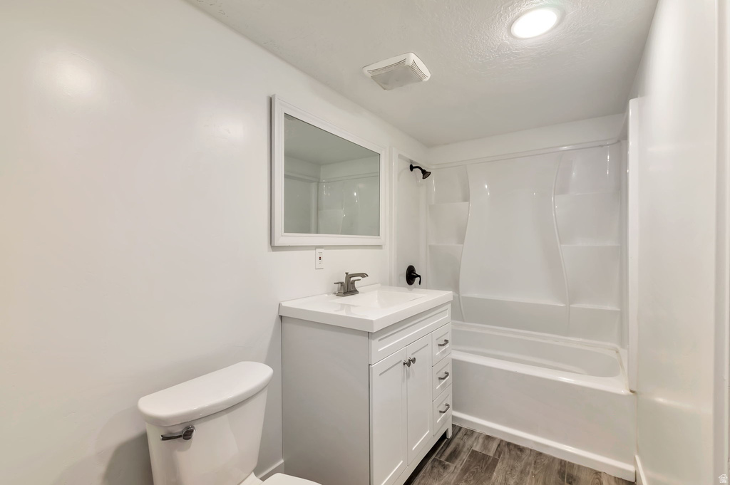 1741 E 3150 S Millcreek, UT 84106