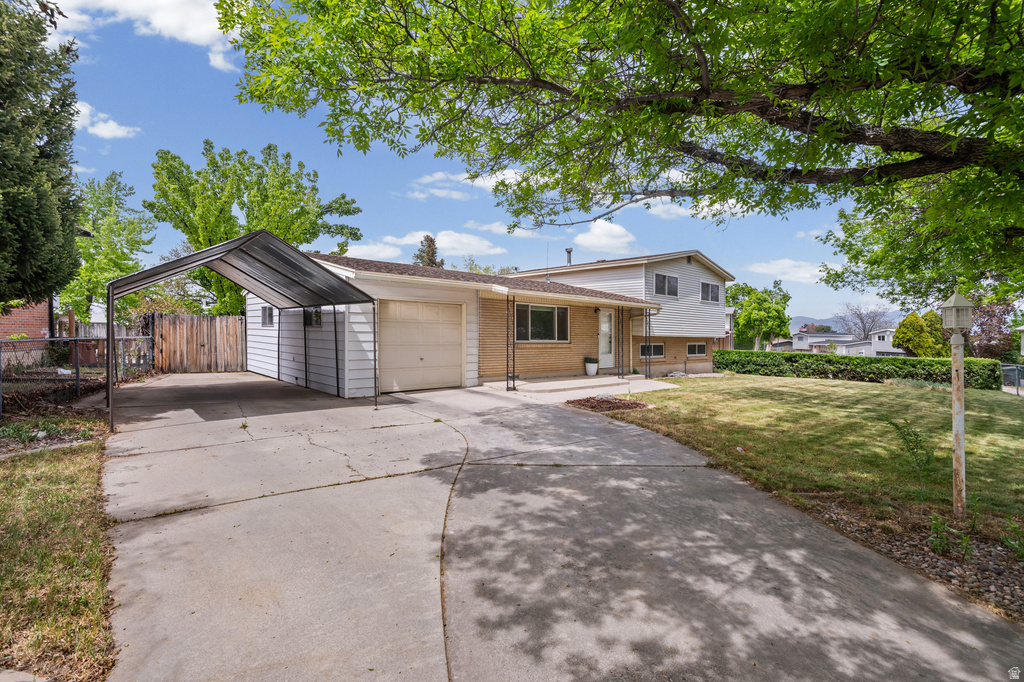 3846 W MEADOW GATE DR West Valley City, UT 84120