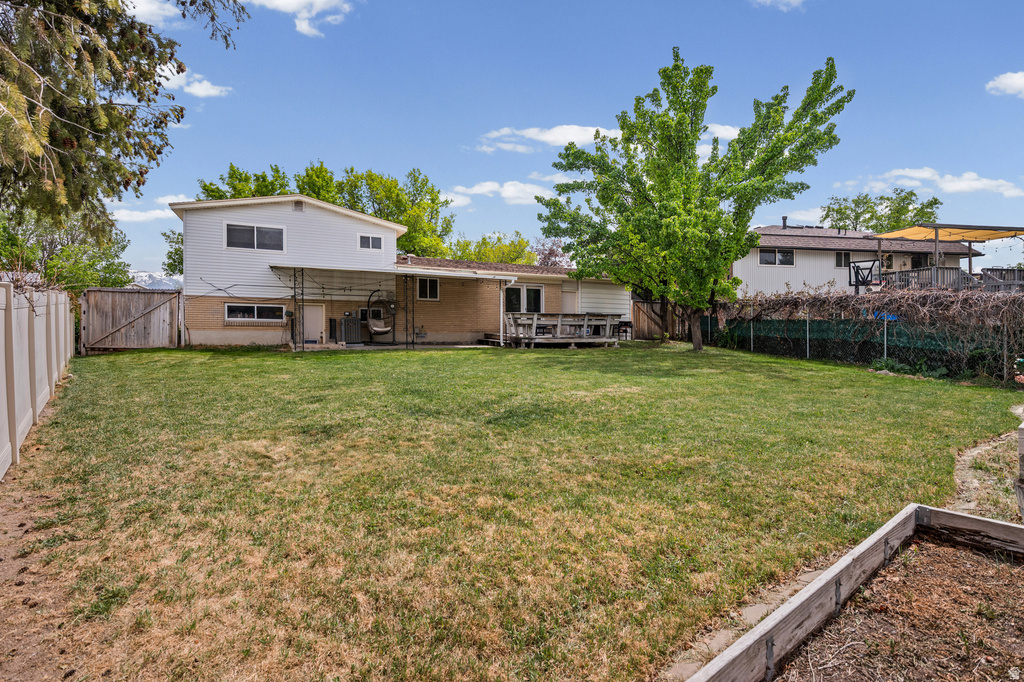 3846 W MEADOW GATE DR West Valley City, UT 84120