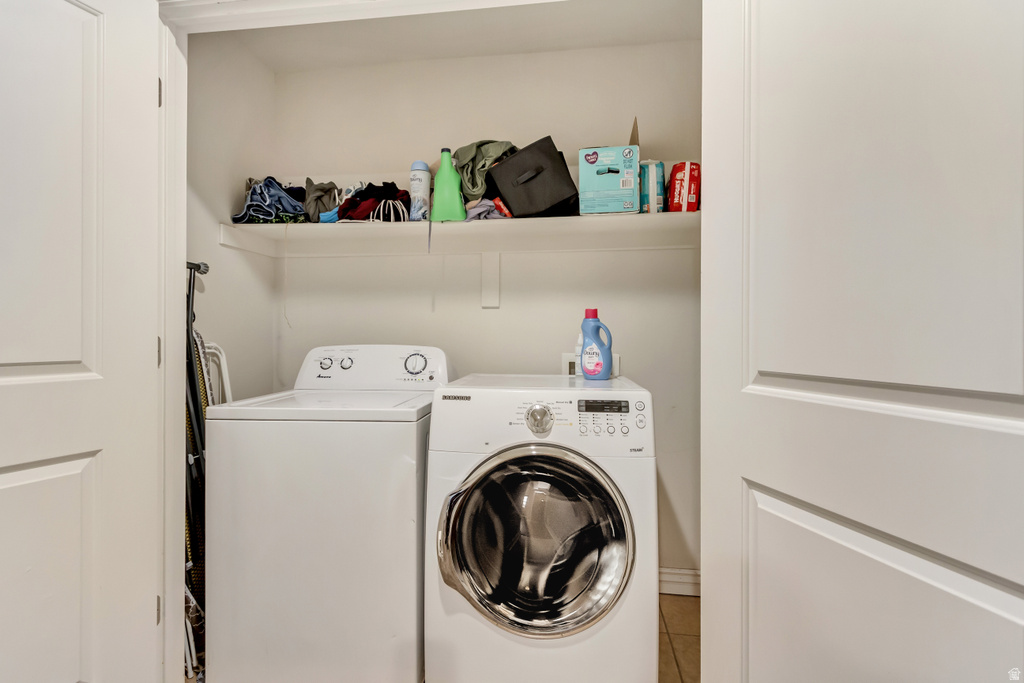 10646 S CAVE RUN LN South Jordan, UT 84009