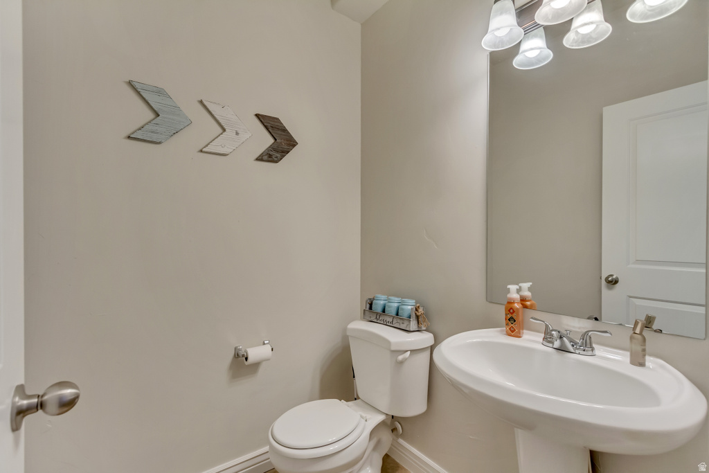 10646 S CAVE RUN LN South Jordan, UT 84009