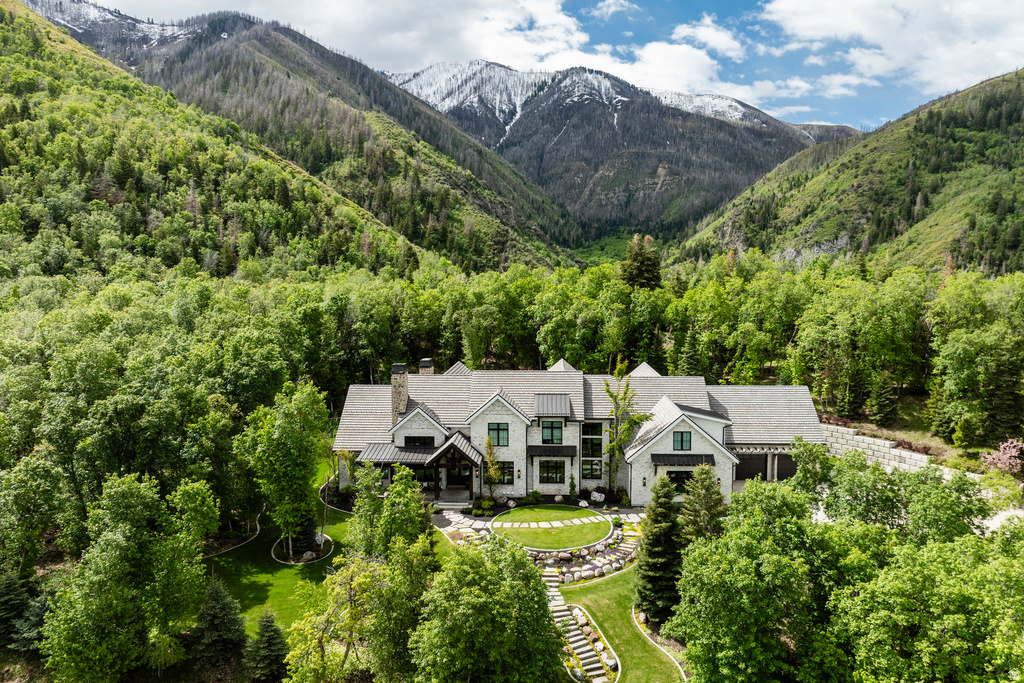 1230 S EAGLE NEST DR Woodland Hills, UT 84653