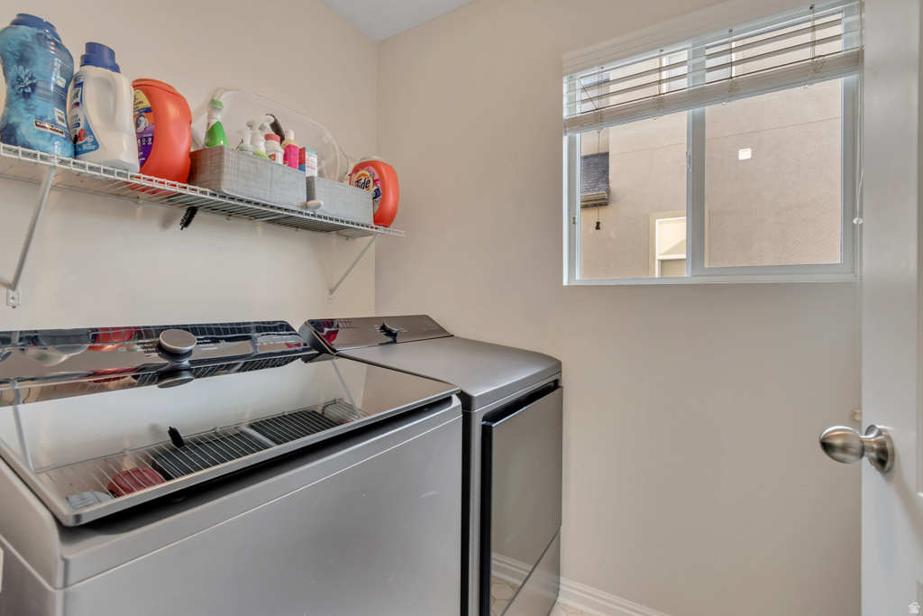 2957 E LOOKOUT DR Eagle Mountain, UT 84005