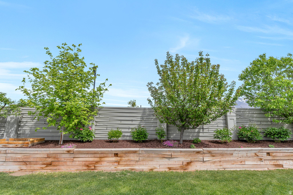 297 E 370 N Vineyard, UT 84059