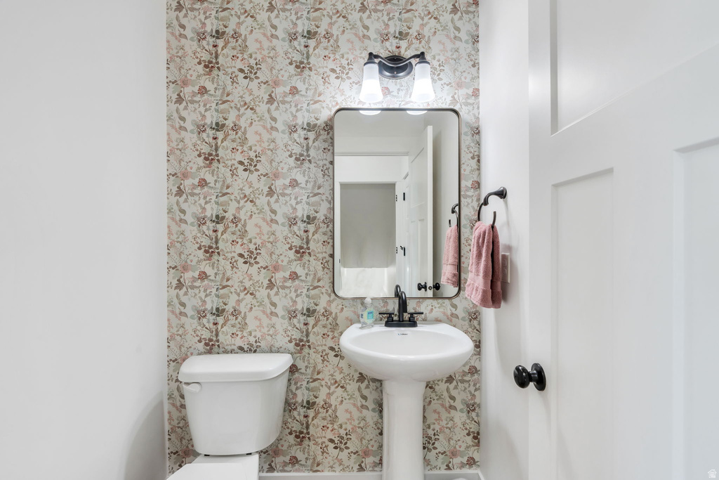 297 E 370 N Vineyard, UT 84059