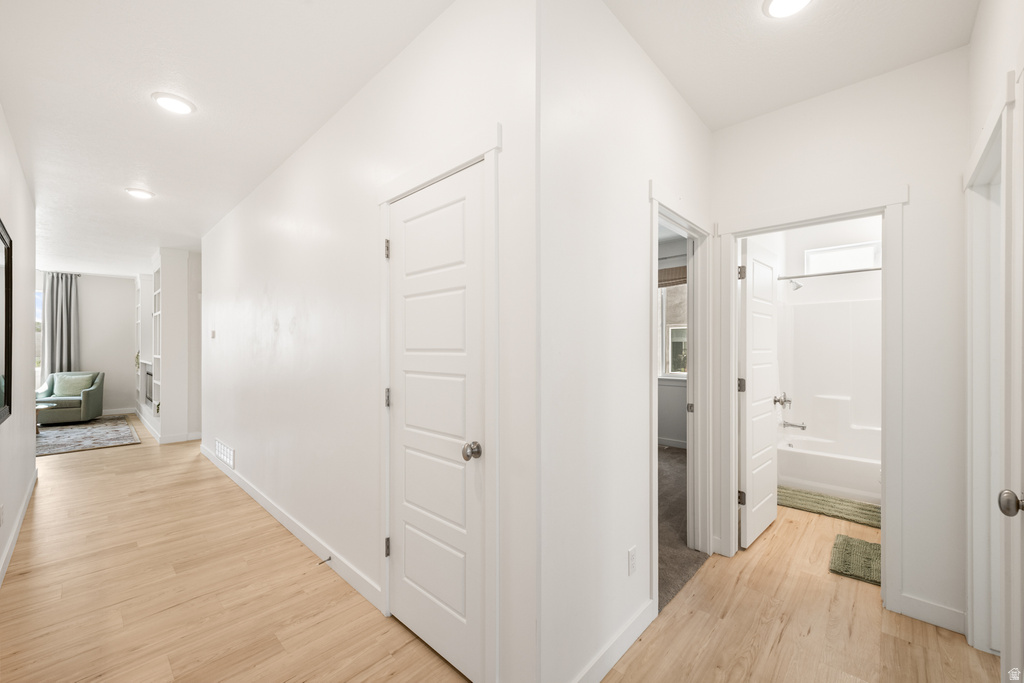 516 E FARMER ALUMNI DR South Salt Lake, UT 84106