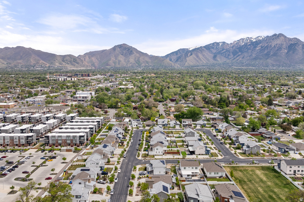 516 E FARMER ALUMNI DR South Salt Lake, UT 84106