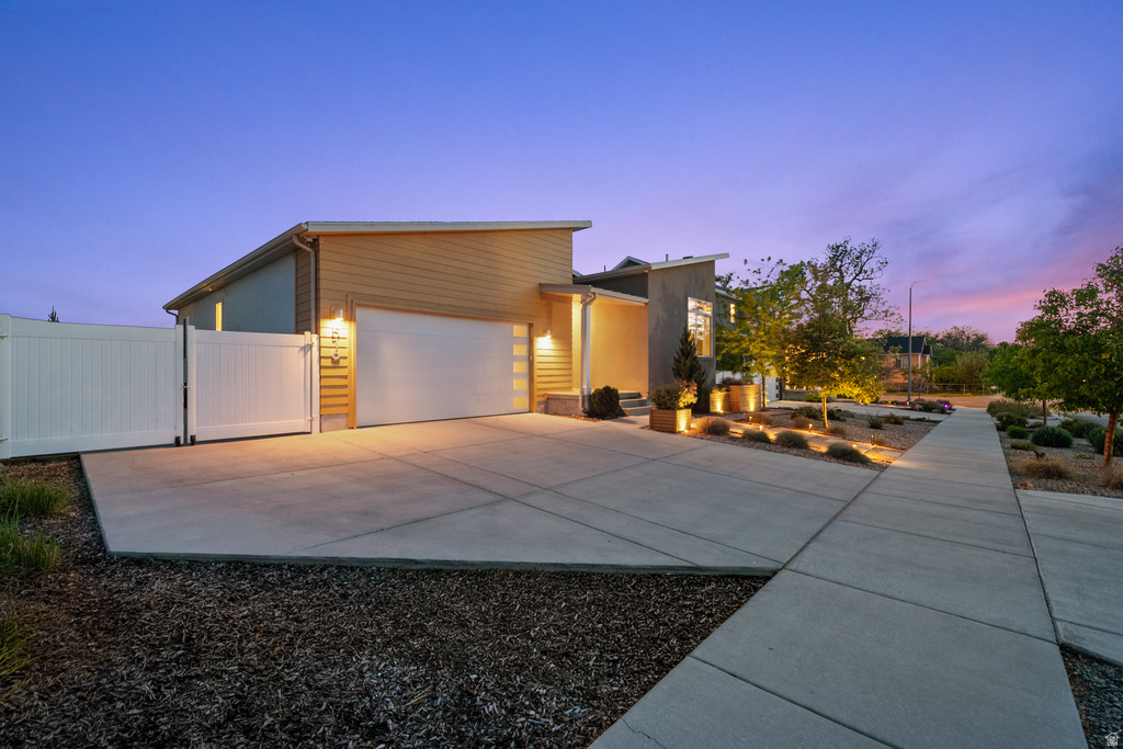 516 E FARMER ALUMNI DR South Salt Lake, UT 84106