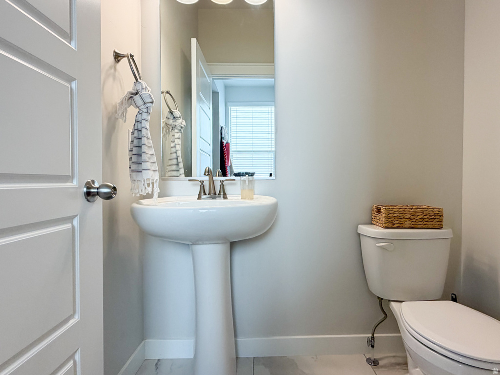 2120 N 750 W Layton, UT 84041