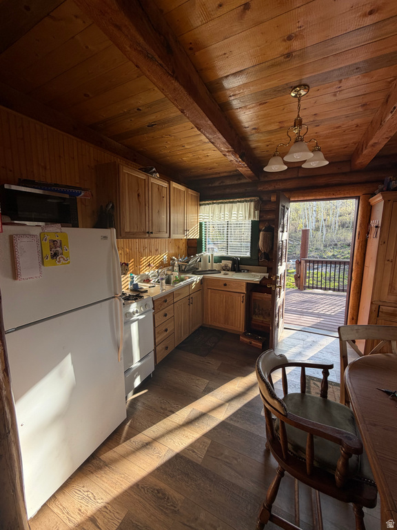 7672 JIM BRIDGER DR Huntsville, UT 84317