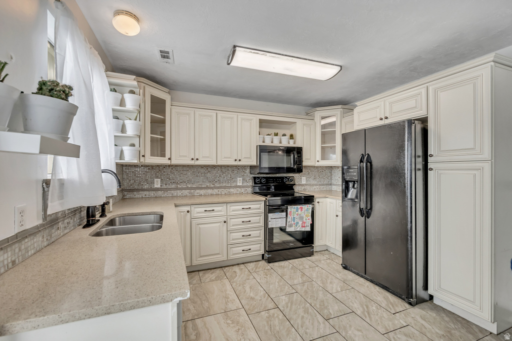 3632 S 2045 W West Valley City, UT 84119