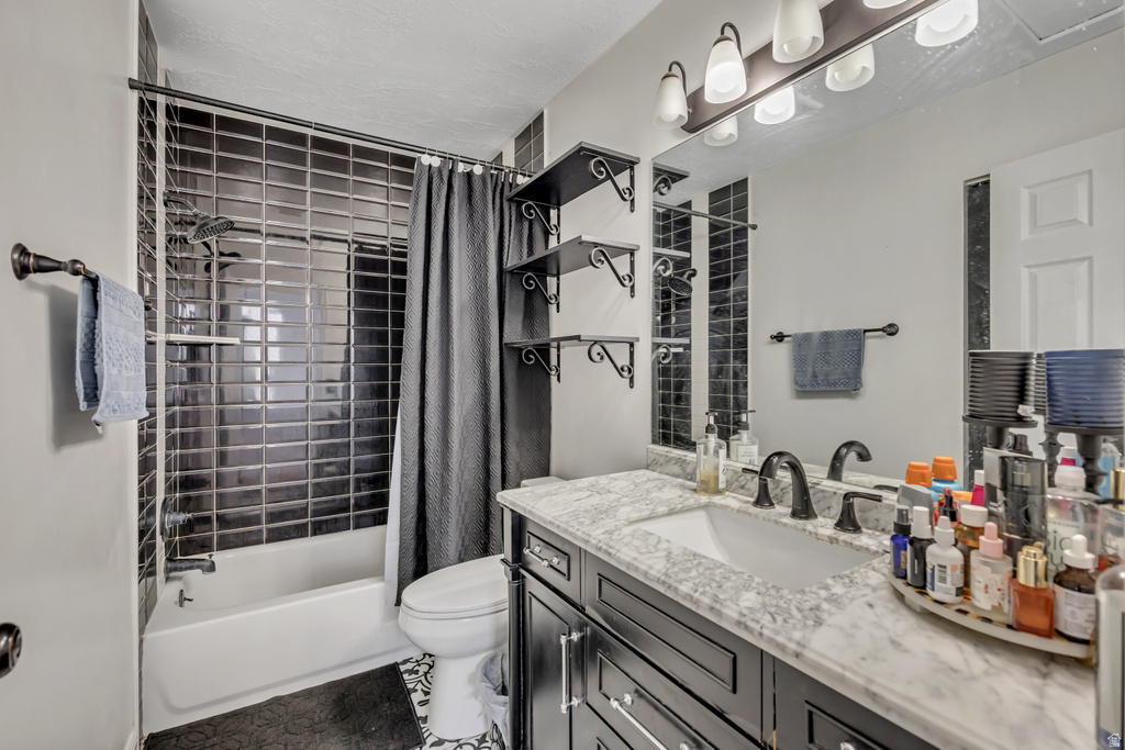 3632 S 2045 W West Valley City, UT 84119