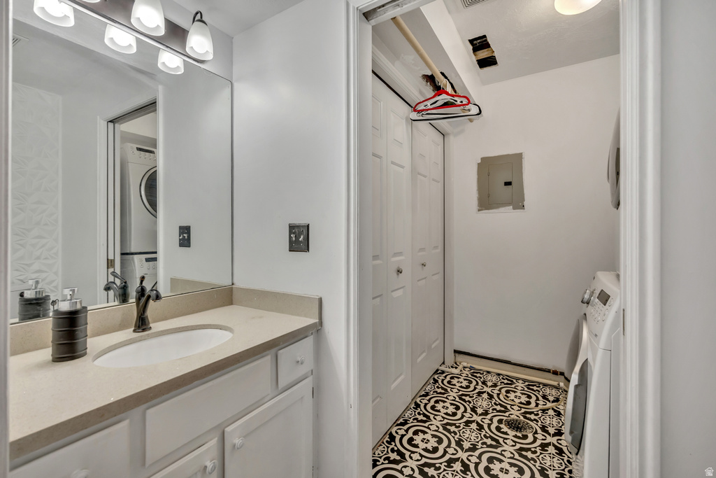 3632 S 2045 W West Valley City, UT 84119