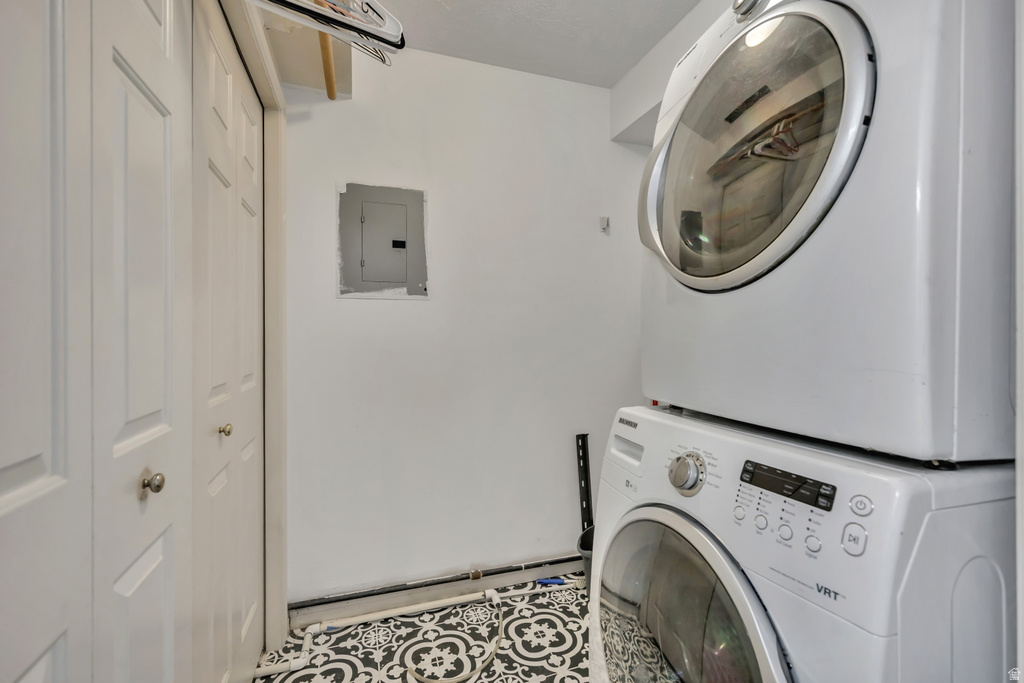 3632 S 2045 W West Valley City, UT 84119