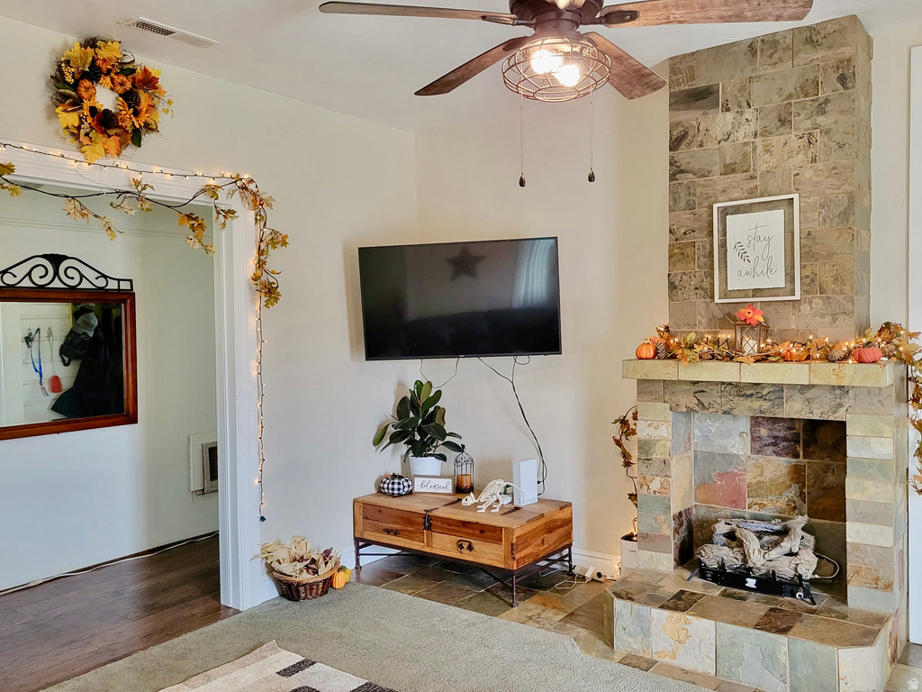 11 S 200 E Meadow, UT 84644