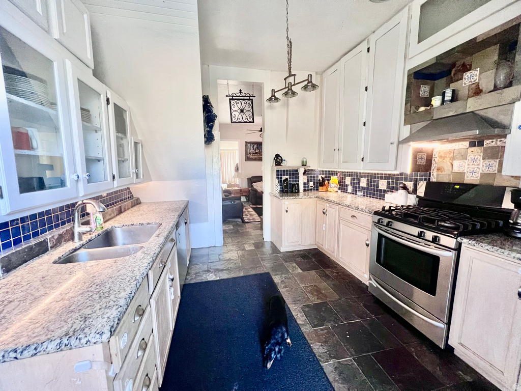 11 S 200 E Meadow, UT 84644