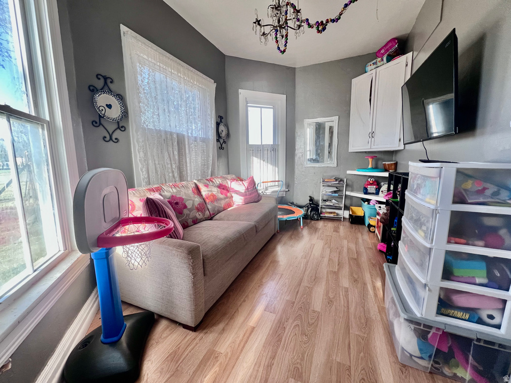 11 S 200 E Meadow, UT 84644