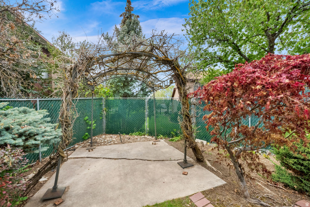 1506 S LAKEVIEW DR Bountiful, UT 84010