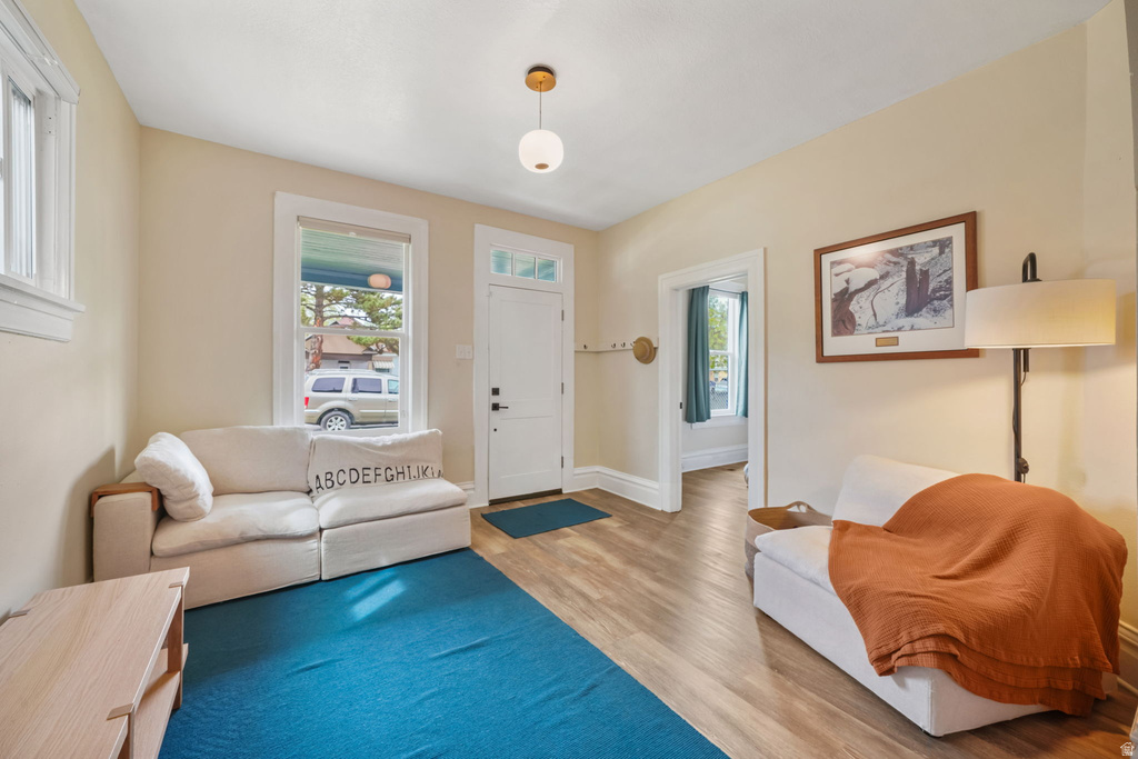 855 W ARAPAHOE Salt Lake City, UT 84104