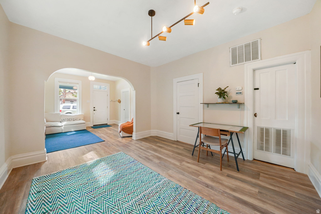 855 W ARAPAHOE Salt Lake City, UT 84104