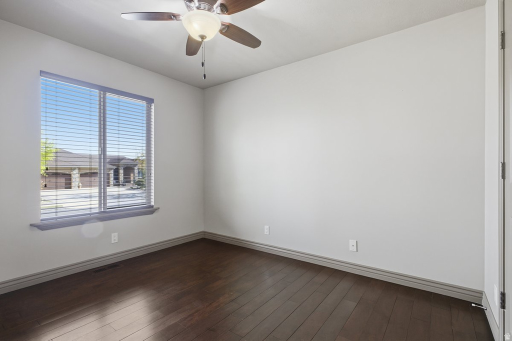 5823 W ROUND ROCK DR Herriman, UT 84096