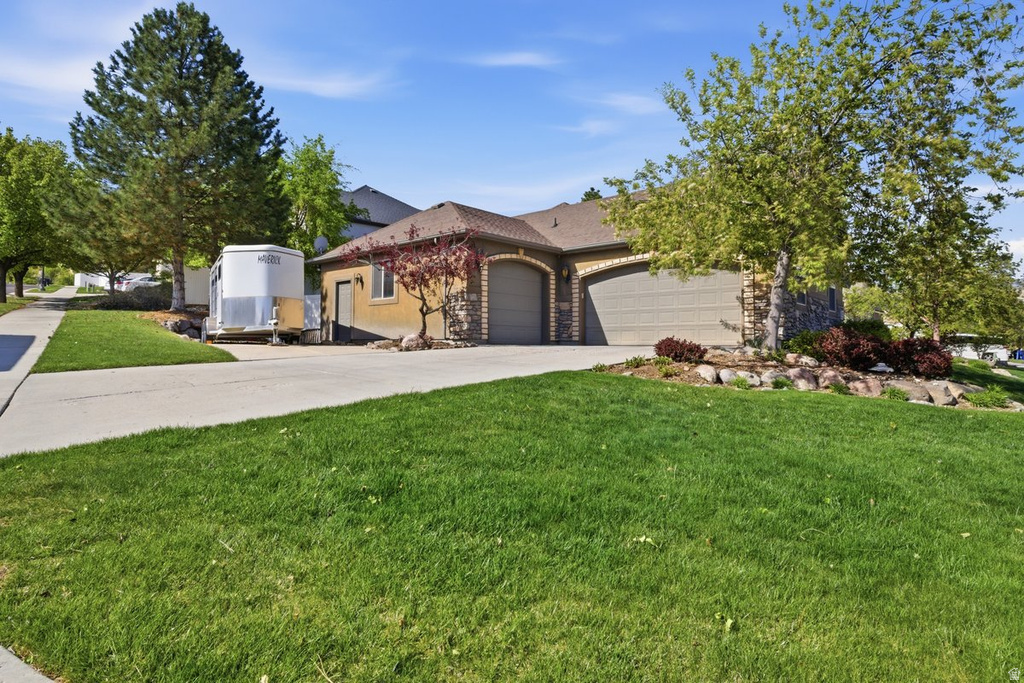 5823 W ROUND ROCK DR Herriman, UT 84096