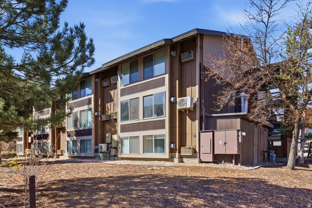 2015 PROSPECTOR AVE #122 Park City, UT 84060
