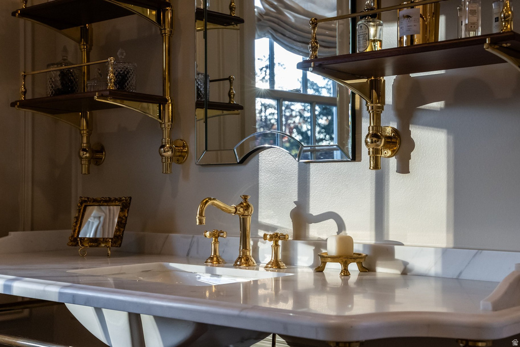 4857 S VIEWMONT ST Holladay, UT 84117