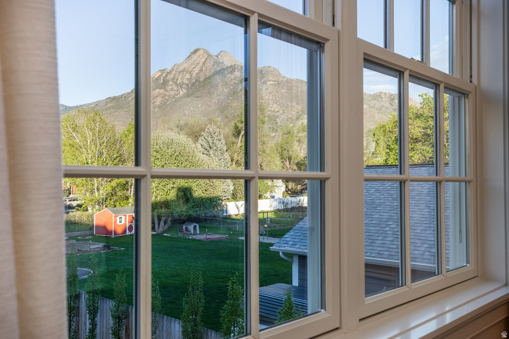 4857 S VIEWMONT ST Holladay, UT 84117