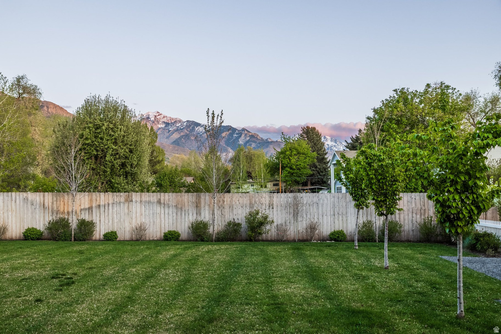 4857 S VIEWMONT ST Holladay, UT 84117