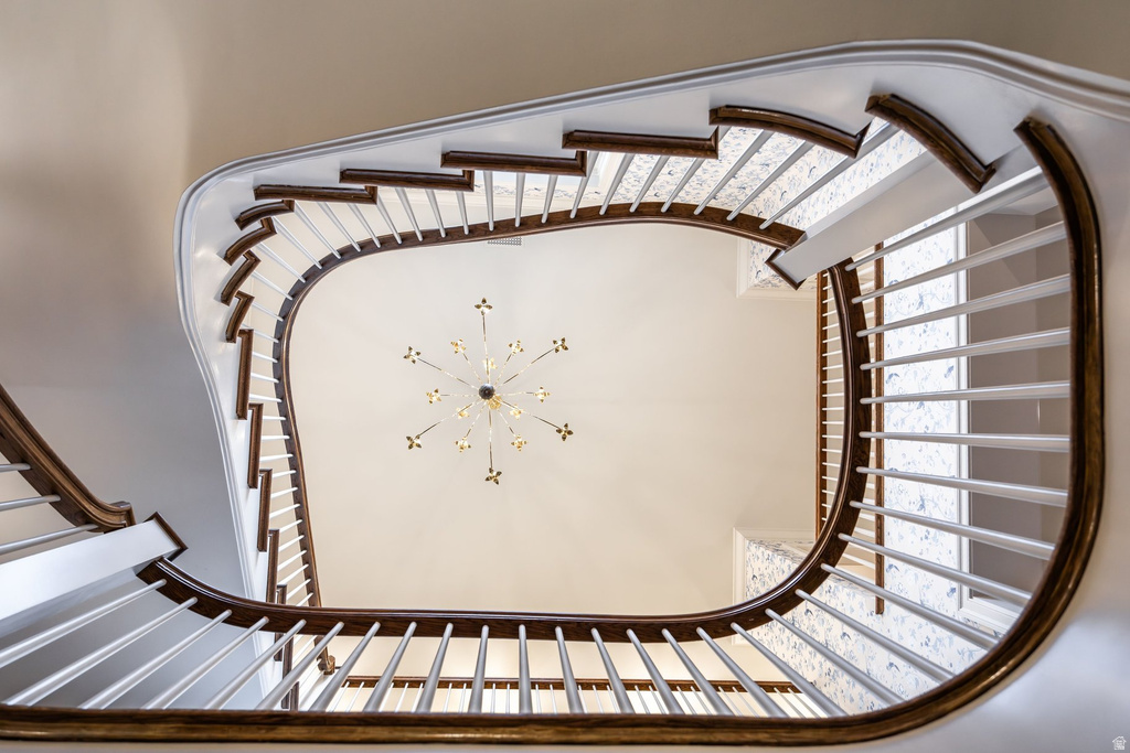 4857 S VIEWMONT ST Holladay, UT 84117