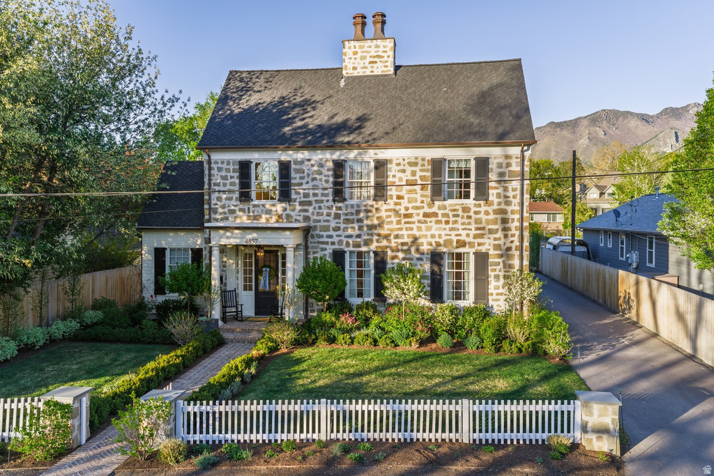 4857 S VIEWMONT ST Holladay, UT 84117