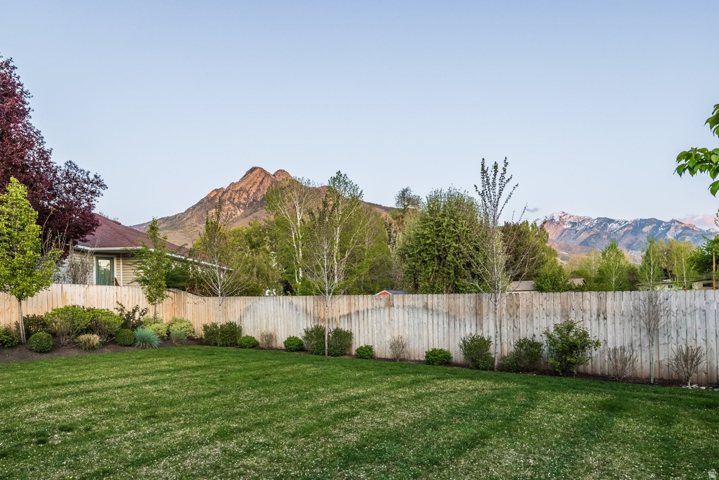 4857 S VIEWMONT ST Holladay, UT 84117