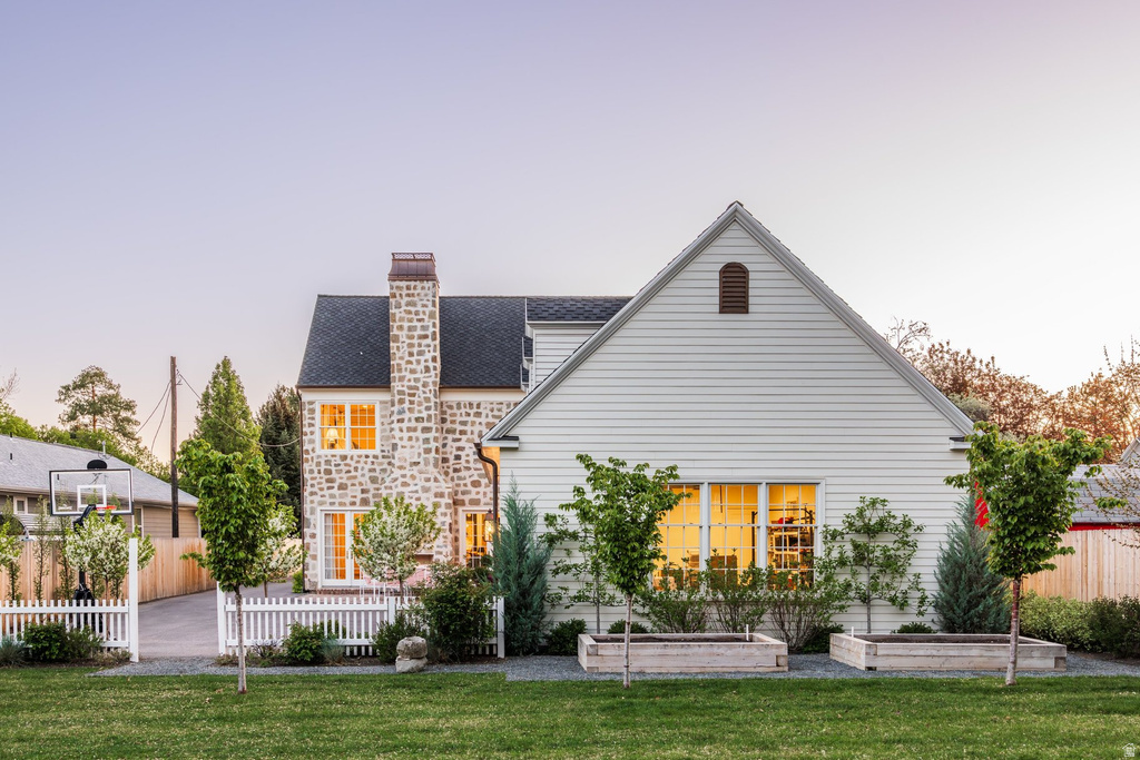 4857 S VIEWMONT ST Holladay, UT 84117