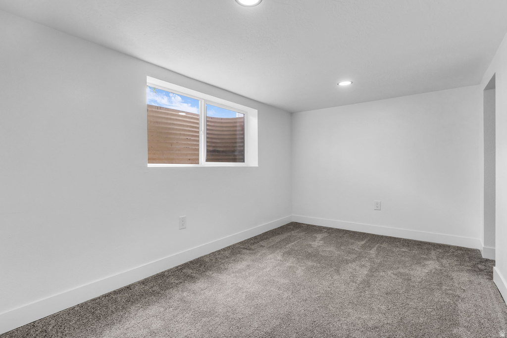 3633 S TOOLSON DR Salt Lake City, UT 84109