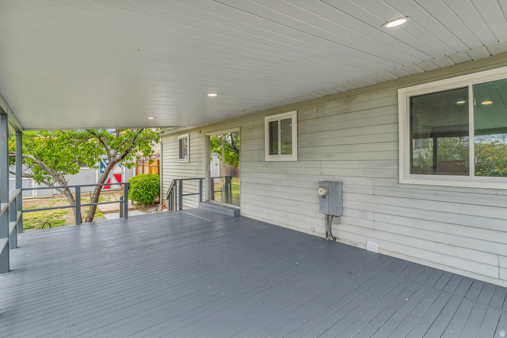 3633 S TOOLSON DR Salt Lake City, UT 84109